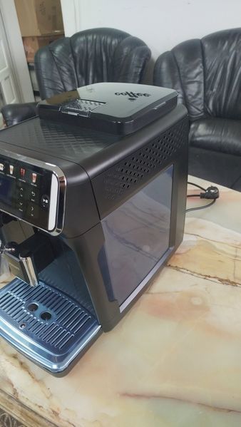 Кофемашина автоматическая Philips Latte Go EP5547/90 Черная  L5500 картинка